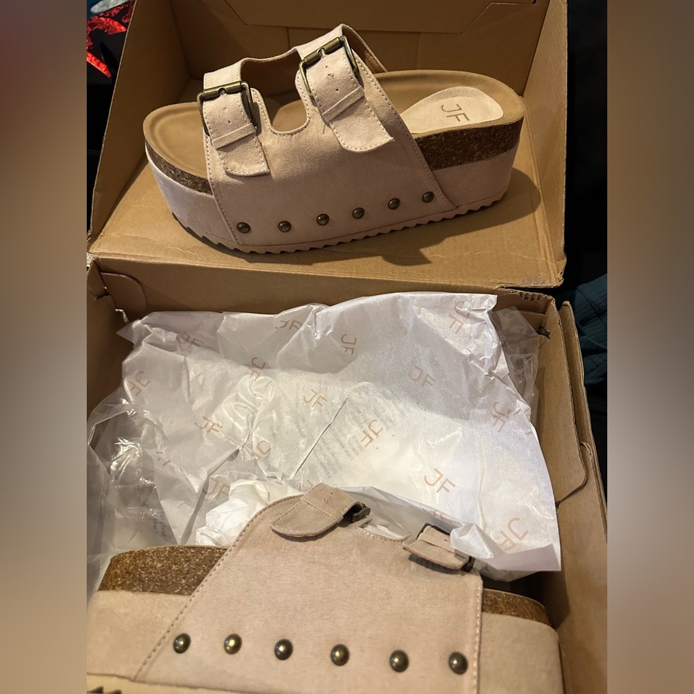Platform sandals